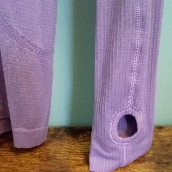 Authentic Lululemon Swiftly Long Sleeve - Picture 3 of 4